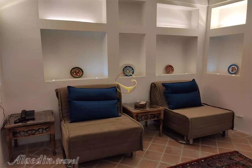 هتل سنتی ارغوان قزوین | علاالدین تراول