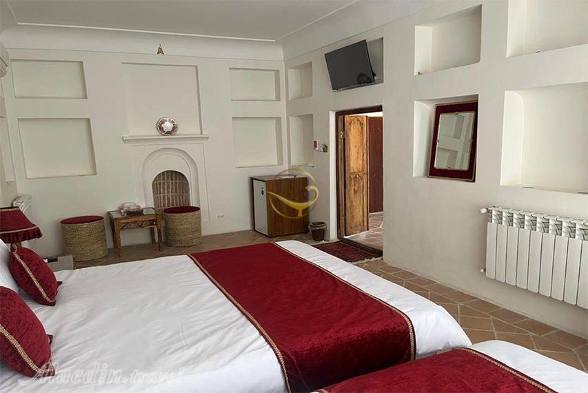 هتل سنتی ارغوان قزوین | علاالدین تراول