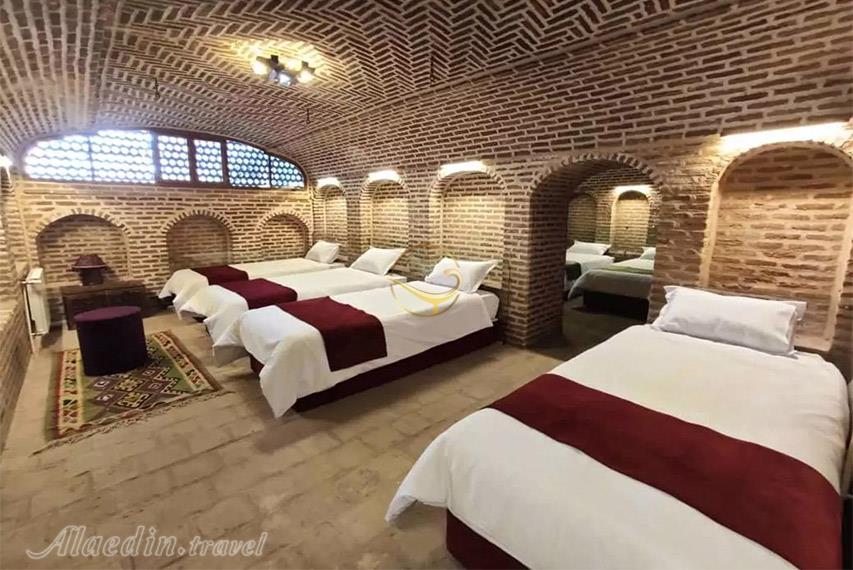 هتل سنتی ارغوان قزوین | علاالدین تراول