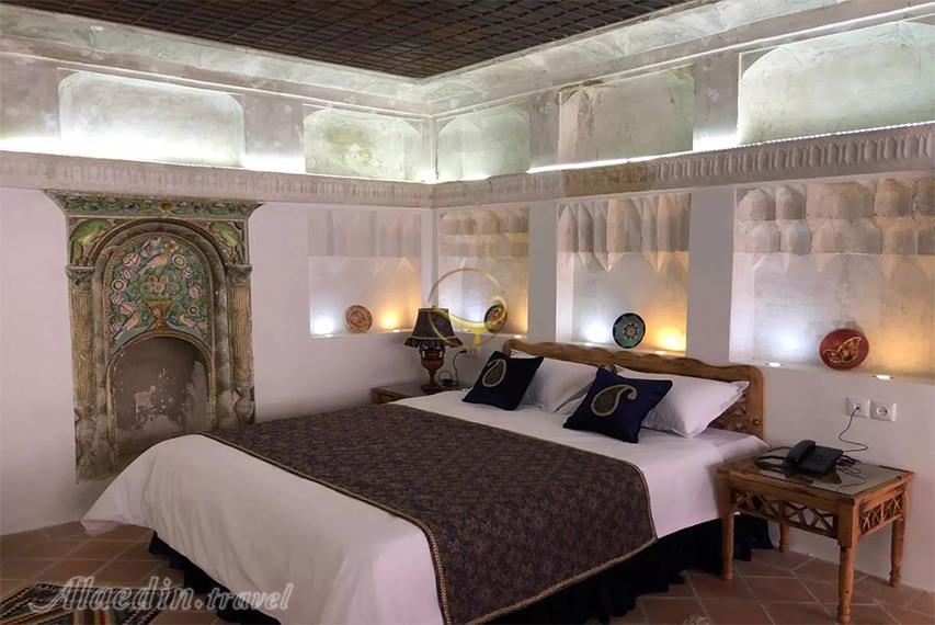 هتل سنتی ارغوان قزوین | علاالدین تراول