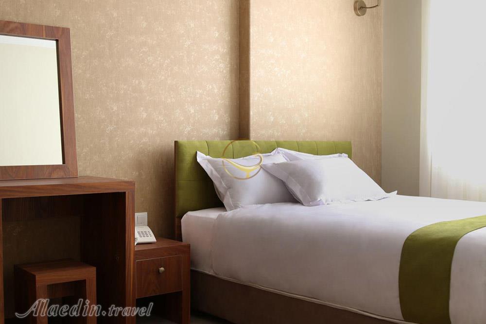 اتاق دو تخته دبل  هتل مینو قزوین | علاءالدین تراول