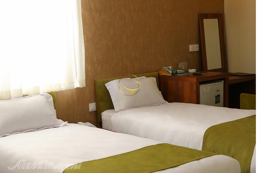 اتاق دو تخته تویین هتل مینو قزوین | علاءالدین تراول