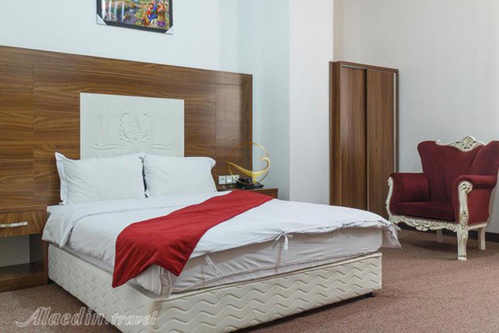 هتل آرکا قشم | علاءالدین تراول