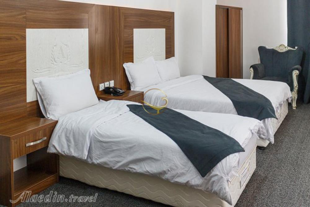 هتل آرکا قشم | علاءالدین تراول