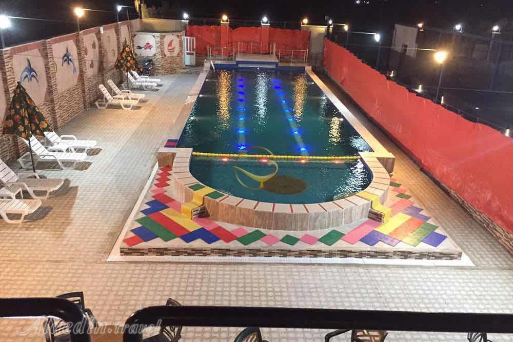 استخر رو باز هتل 3 ستاره فولتون قشم | علاءالدین تراول