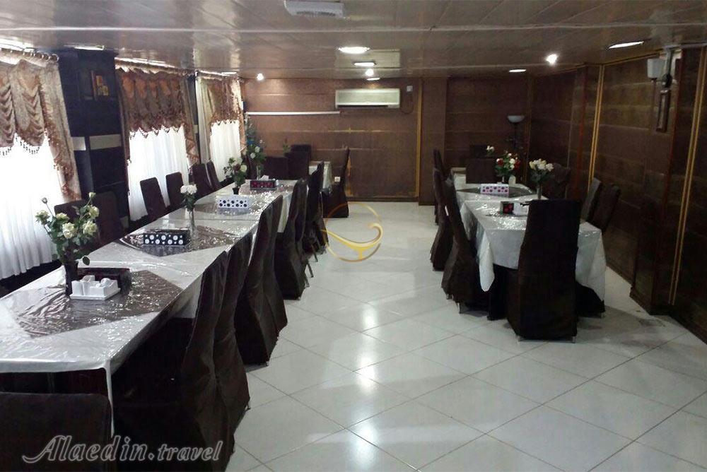 رستوران هتل 3 ستاره شمس قشم | علاءالدین تراول