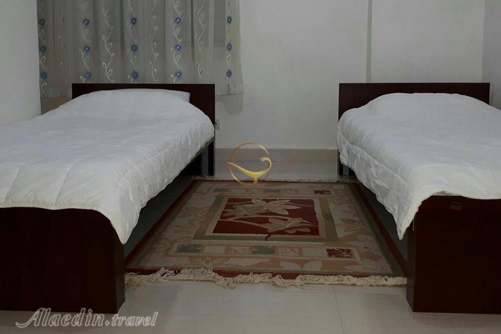اتاق دو تخته تویین هتل آپارتمان وانیا قشم  | علاءالدین تراول