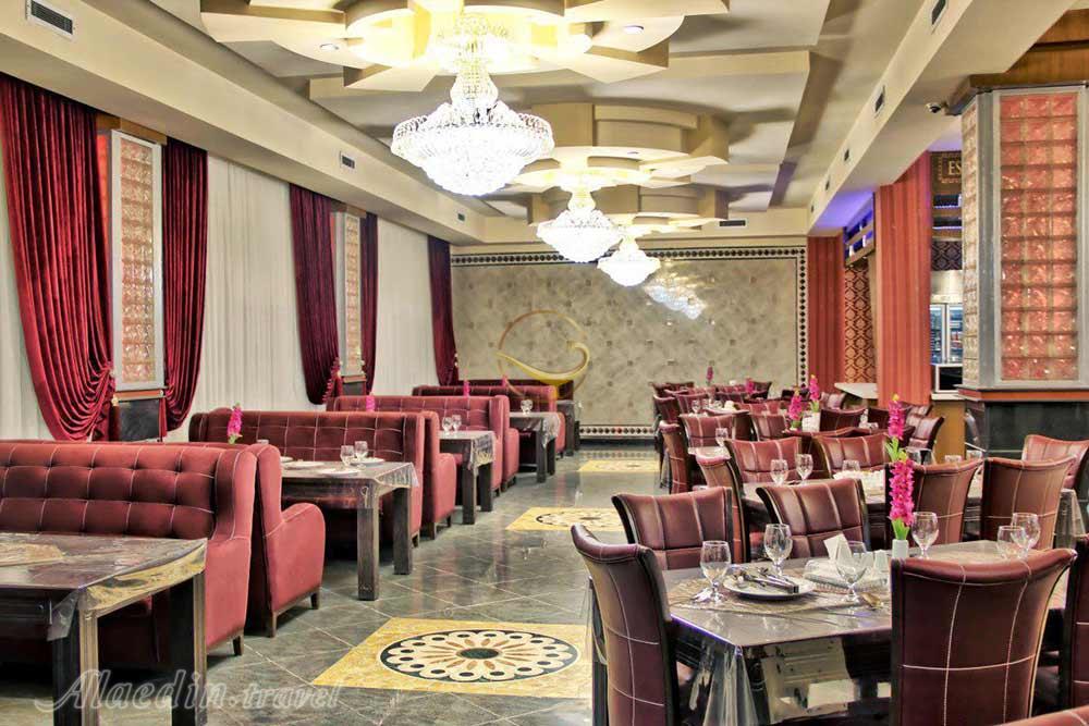 رستوران هتل 4 ستاره استقلال قم | علاءالدین تراول