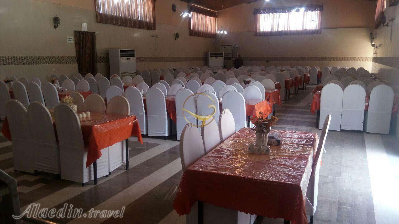 رستوران و سالن مراسم هتل سه ستاره شاهد قم | علاءالدین تراول