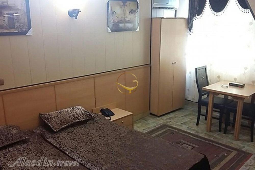 اتاق دو تخته دبل هتل آپارتمان زرین قم | علاءالدین تراول