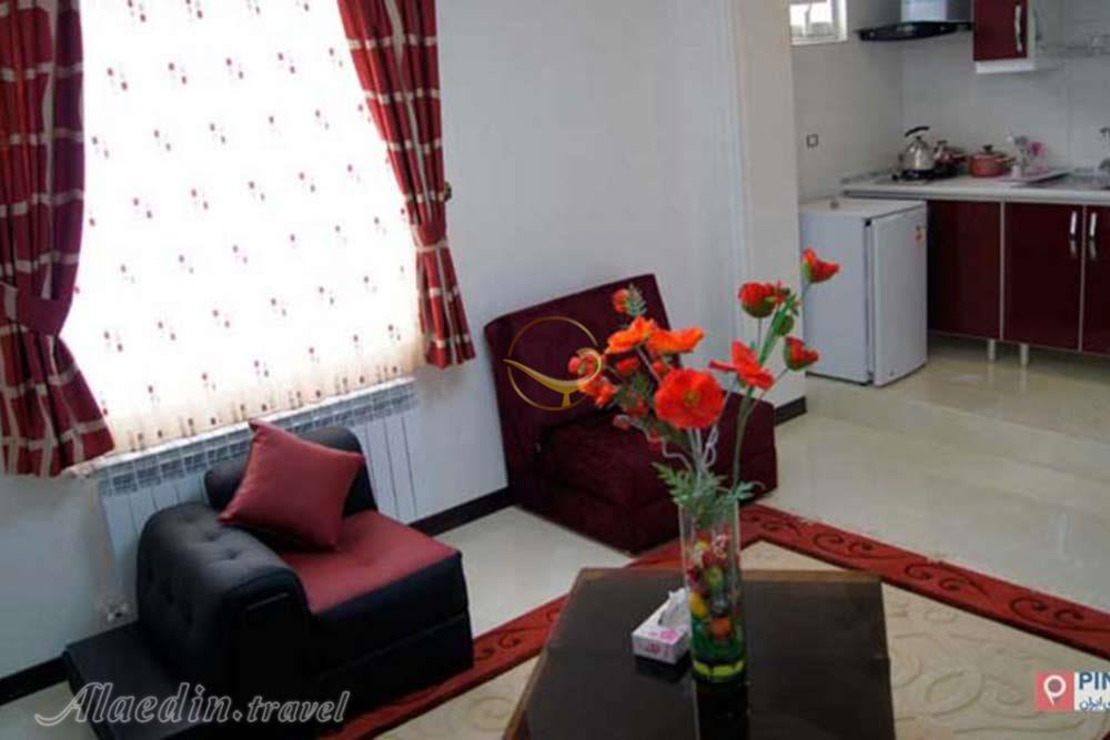 اتاق هتل آپارتمان سه ستاره نیستان رامسر | علاءالدین تراول