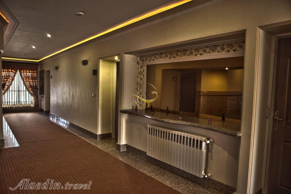 راهروی هتل آپارتمان 4 ستاره پدیدار خزر رودسر | علاءالدین تراول