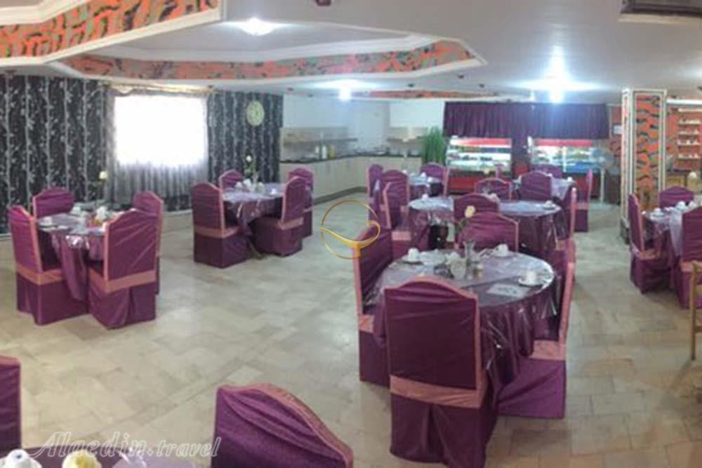 تالار پذیرایی هتل 3 ستاره کاملیا سبزوار  | علاءالدین تراول