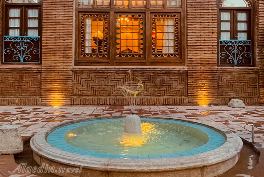 بوتیک هتل دیاکو سنندج | علاالدین تراول