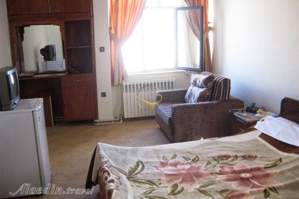 اتاق هتل سه ستاره چالدران سرعین | علاءالدین تراول