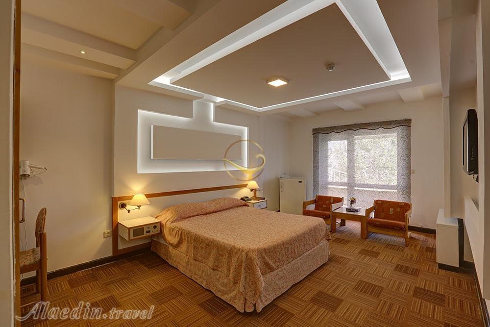 اتاق دو تخته هتل 4 ستاره لاله سرعین | علاءالدین تراول