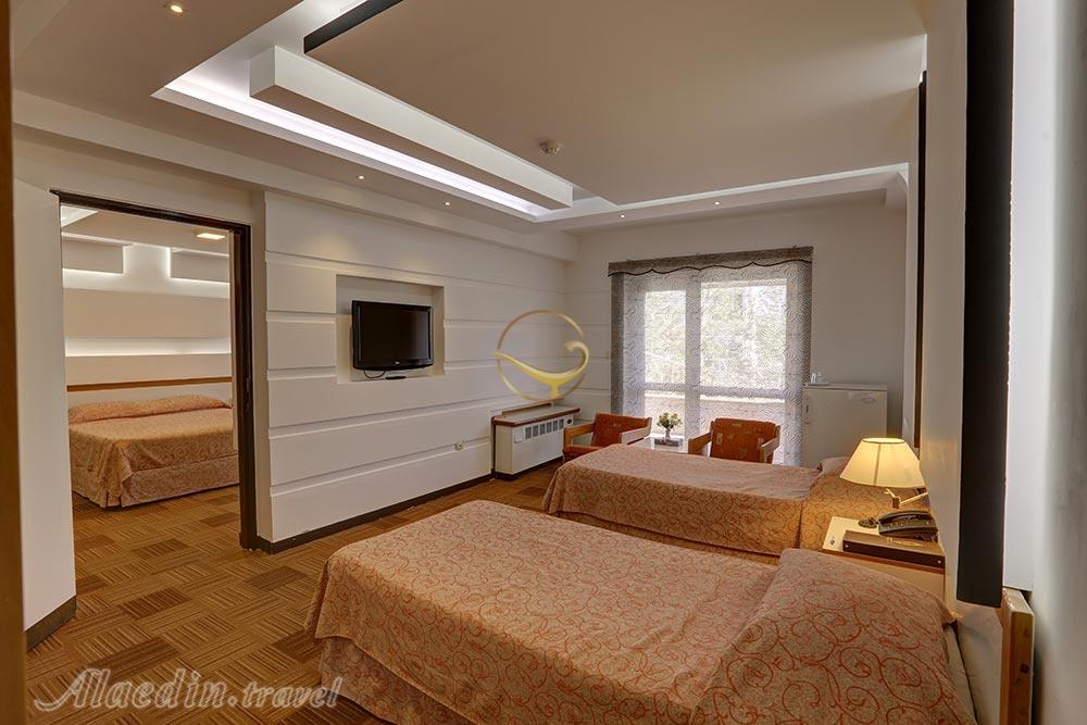 اتاق کانکت چهارنفره هتل 4 ستاره لاله سرعین | علاءالدین تراول