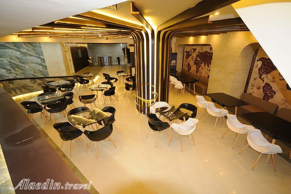 کافی شاپ هتل 4 ستاره رویال پارک سرعین | علاءالدین تراول