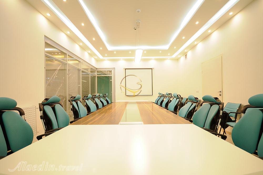 اتاق کنفرانس هتل 4 ستاره رویال پارک سرعین | علاءالدین تراول
