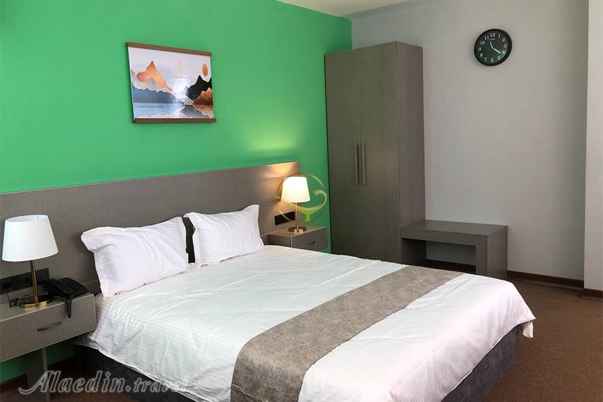 هتل آسمان شهر ساری | علاالدین تراول