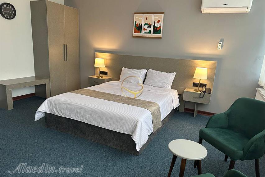 هتل آسمان شهر ساری | علاالدین تراول