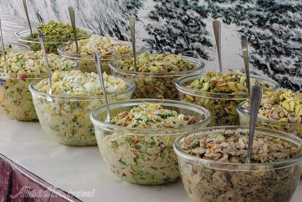 بوفه هتل 4 ستاره سالار دره ساری | علاءالدین تراول