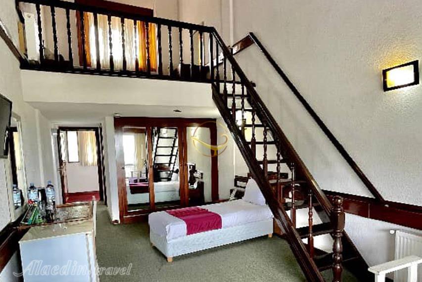 نمای درون اتاق هتل 4 ستاره سالار دره ساری | علاءالدین تراول