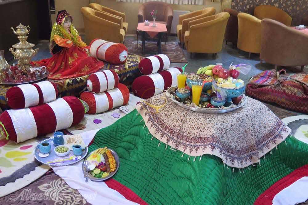 دکور سنتی هتل 4 ستاره پارسیان آزادی شهر کرد | علاءالدین تراول