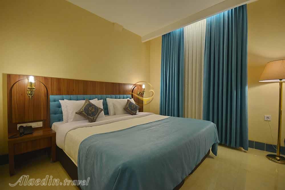 اتاق دو تخته دبل هتل 3 ستاره ارگ شیراز | علاءالدین تراول