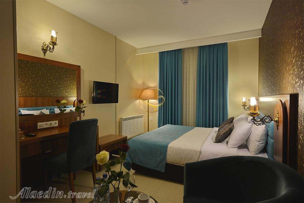 اتاق دوتخته دبل هتل 3 ستاره ارگ شیراز | علاءالدین تراول