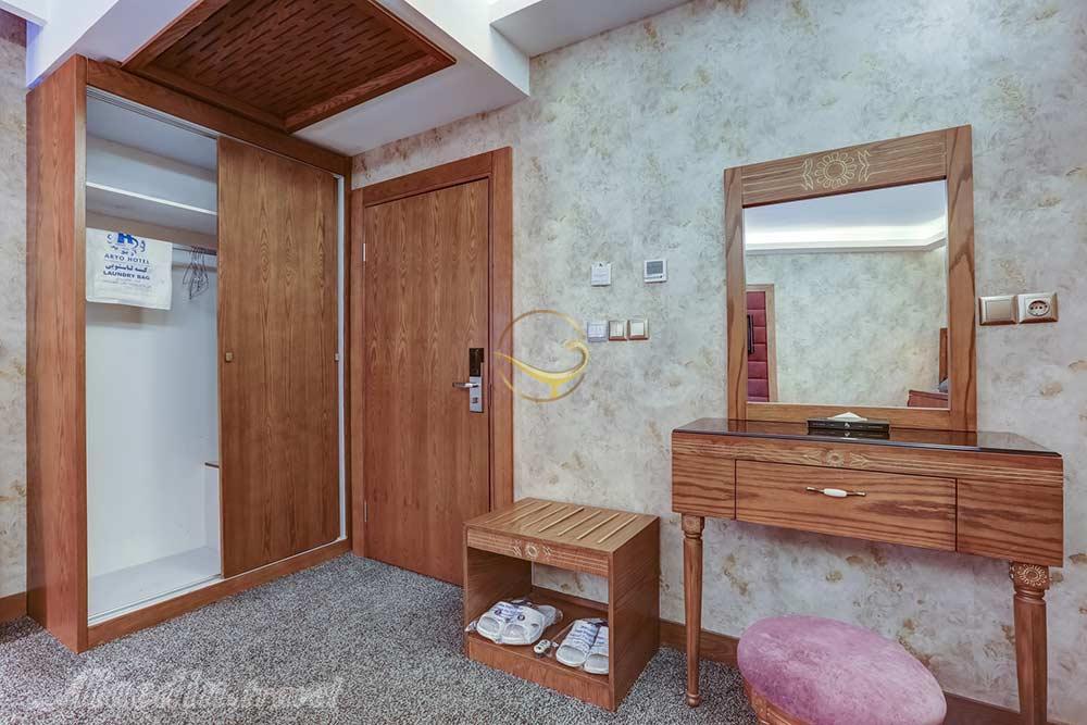 فضای اتاق هتل 4 ستاره آریو برزن شیراز | علاءالدین تراول