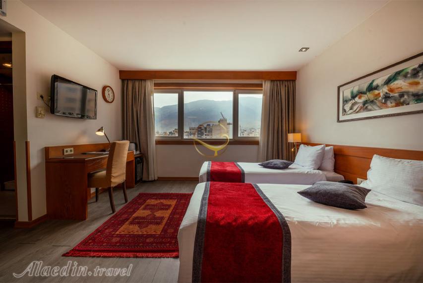 هتل الیزه شیراز | علاءالدین تراول