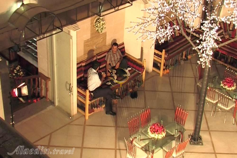 رستوران هتل 3 ستاره ارم شیراز | علاءالدین تراول