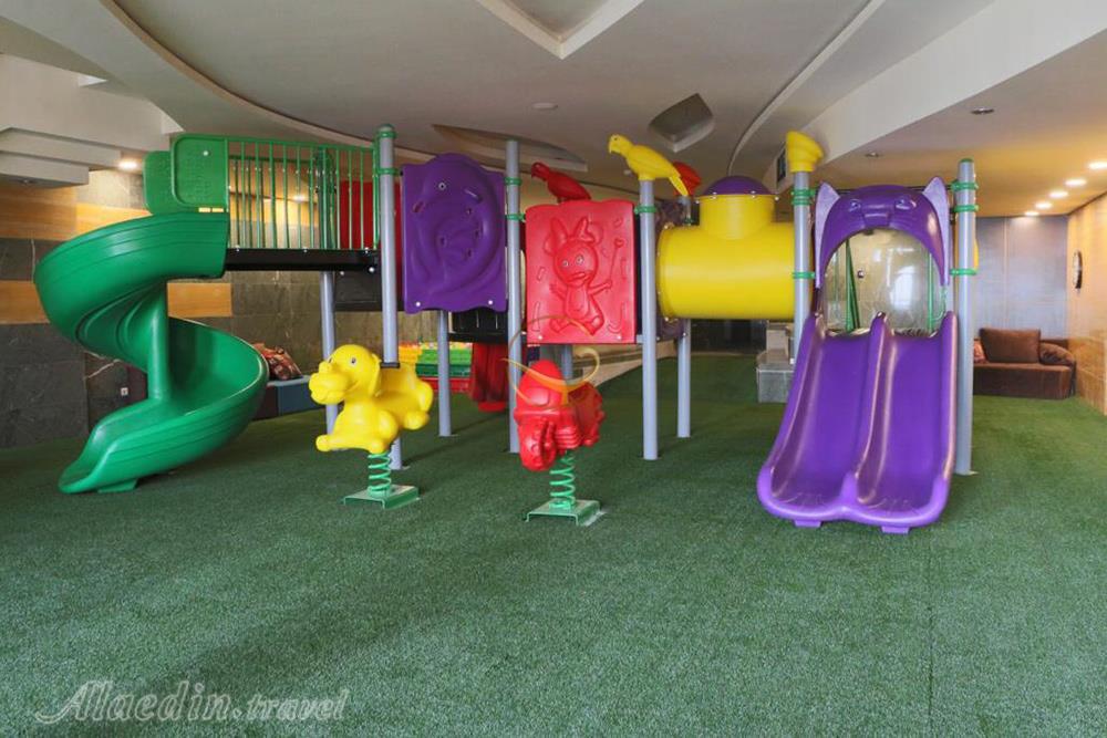 هتل بزرگ شیراز | علاءالدین تراول