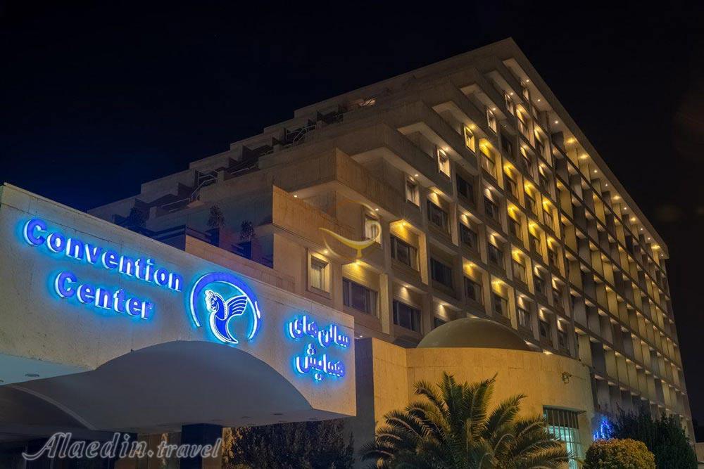 نمای هتل 5 ستاره هما شیراز | علاءالدین تراول