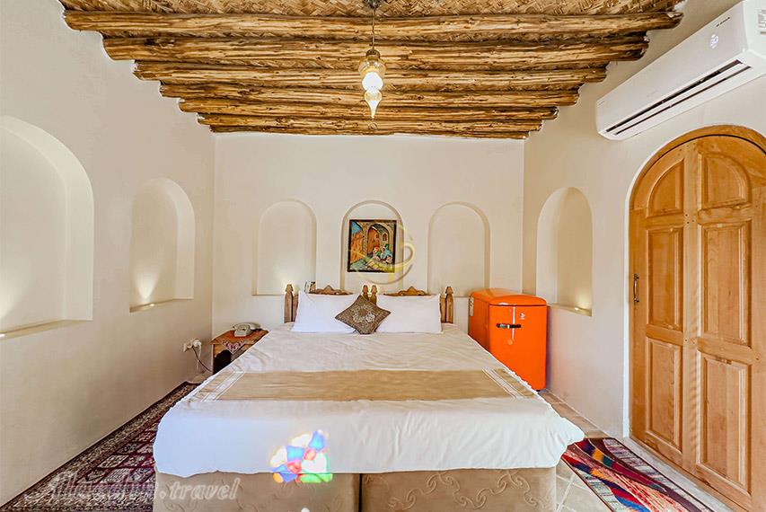 بوتیک هتل ایرانمهر شیراز | علاالدین تراول