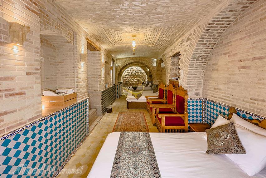 بوتیک هتل ایرانمهر شیراز | علاالدین تراول