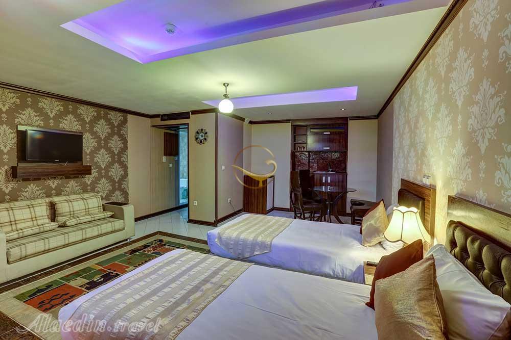 اتاق دو تخته تویین هتل 4 ستاره کریم خان شیراز | علاءالدین تراول