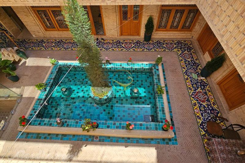 عکس های هتل بوتیک ماه گیسو شیراز