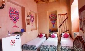 اقامتگاه سنتی ماه منیر | علاءالدین تراول