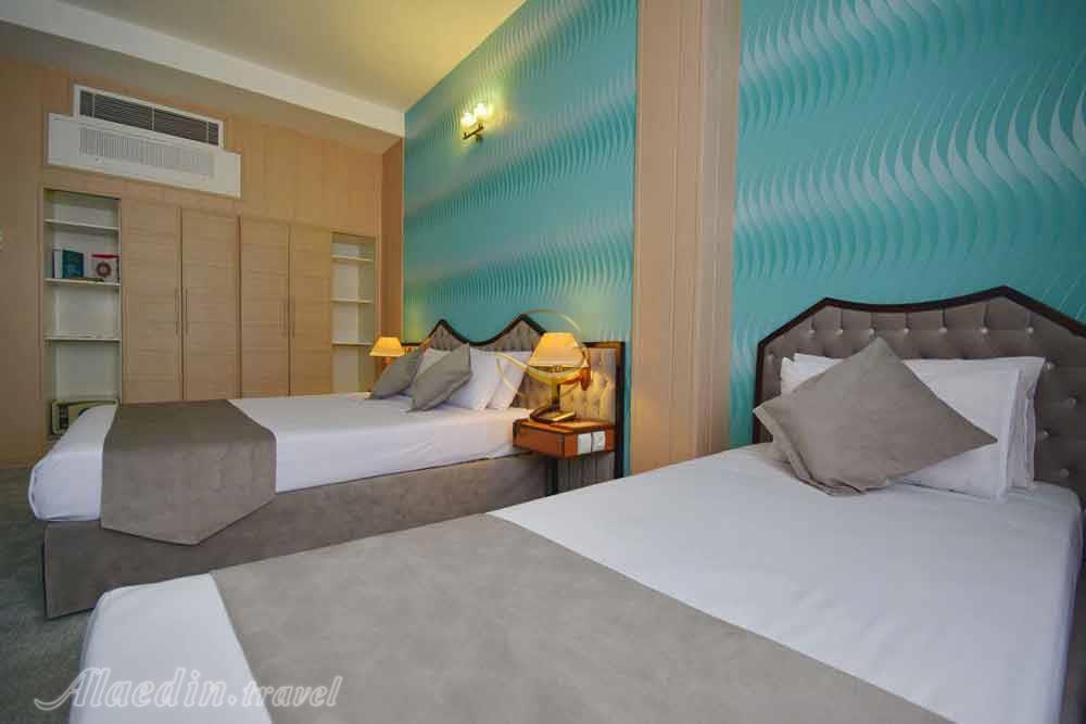 اتاق سهرستوران هتل 4 ستاره پارسه شیراز | علاءالدین تراول