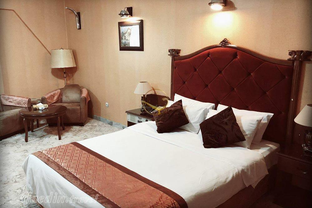 اتاق دبل هتل پرسپولیس شیراز | علاءالدین تراول