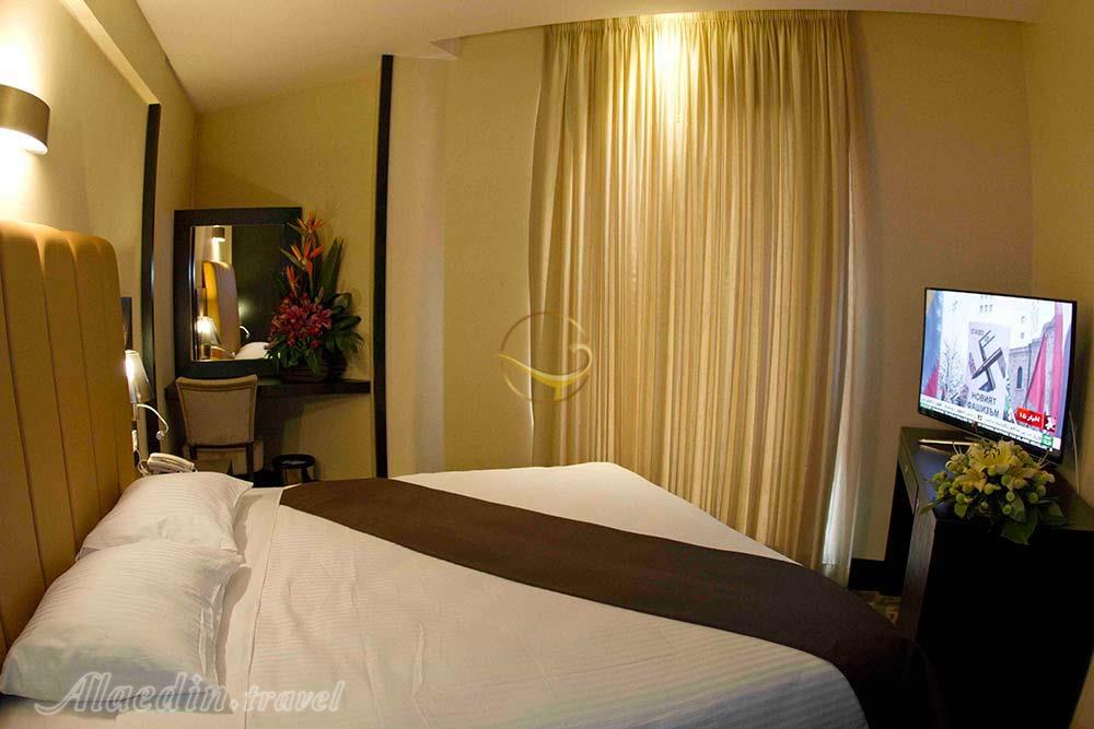 اتاق دوتخته دبل هتل 4 ستاره رویال شیراز | علاءالدین تراول