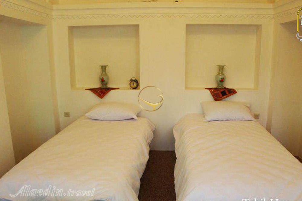 اتاق تویین هتل سنتی خانه تاریخی طبیب شوشتر علاءالدین تراول