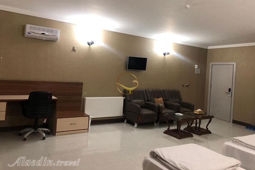 هتل عطر سیب سیرجان | علاءالدین تراول