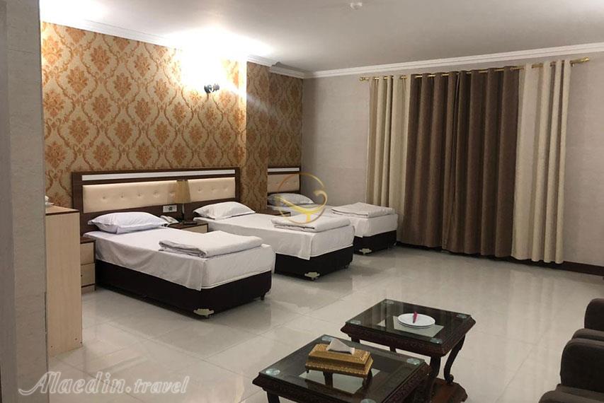 هتل عطر سیب سیرجان | علاءالدین تراول