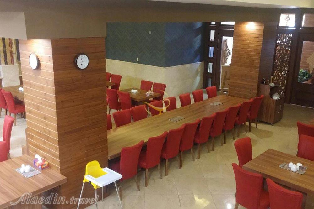 رستوران هتل آزادی چهار ستاره تبریز | علاءالدین تراول