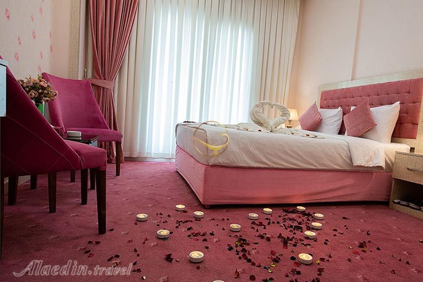 اتاق  هتل چهار ستاره آزادی تبریز | علاءالدین تراول