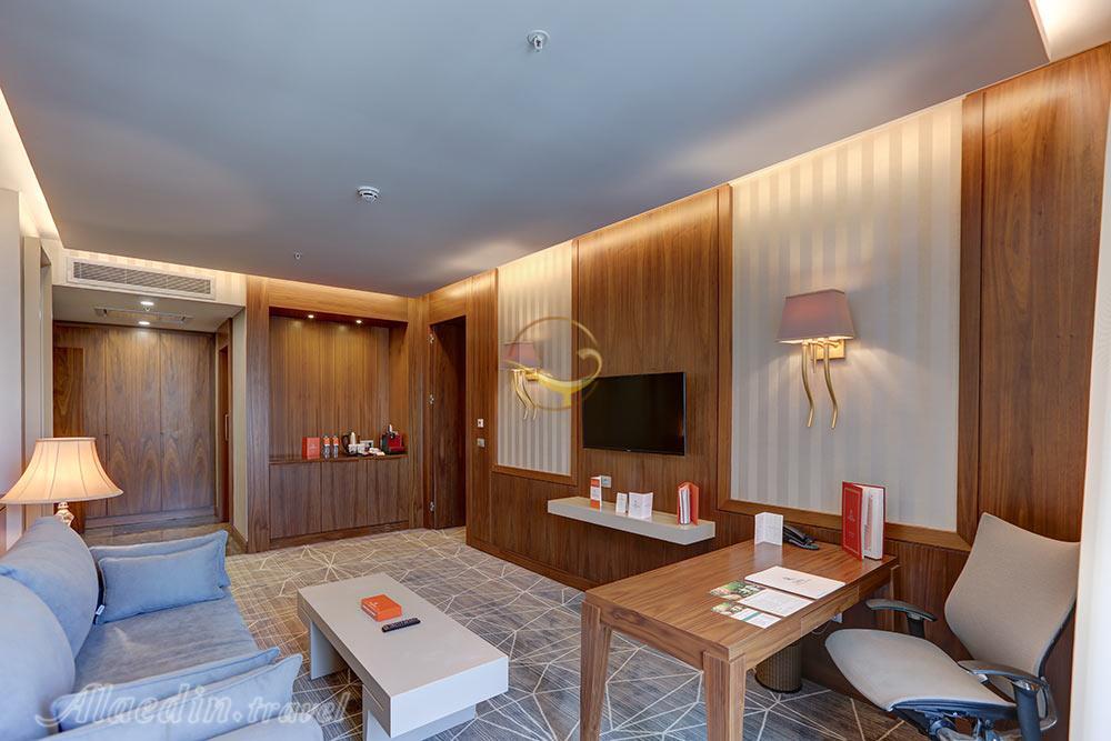 سوئیت جونیور هتل 5 ستاره کایا لاله پارک تبریز | علاءالدین تراول