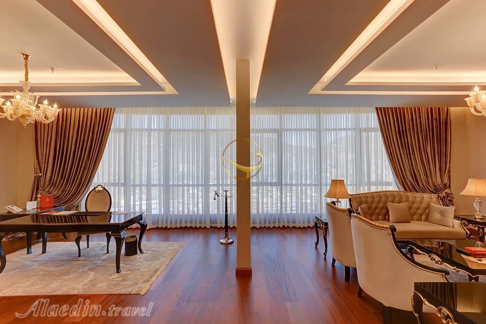 سوئیت رویال هتل 5 ستاره کایا لاله پارک تبریز | علاءالدین تراول